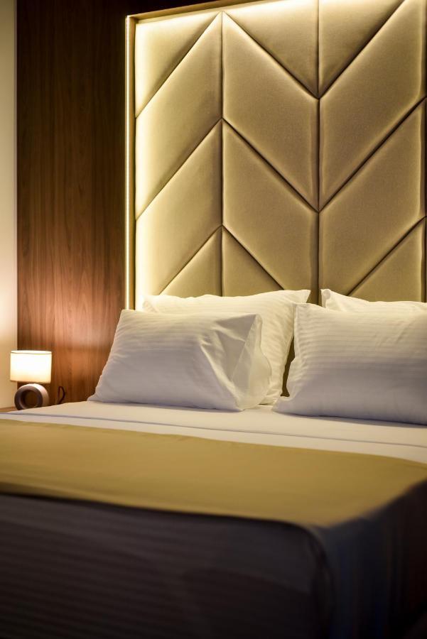 Hotel Lora Белград Экстерьер фото